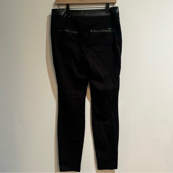 🖤 White House Black Market Faux Leather “The Legging” Pants – Size 6 - Picture 3 of 5